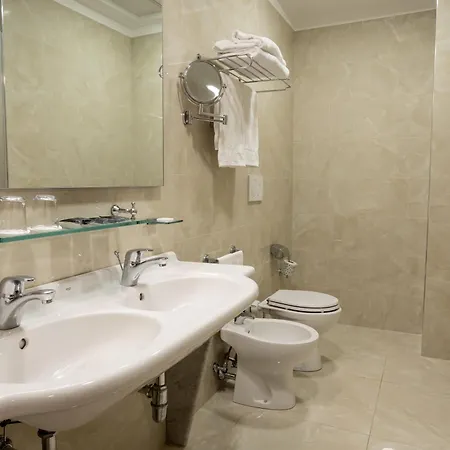 Grand Tiberio Szálloda 4*