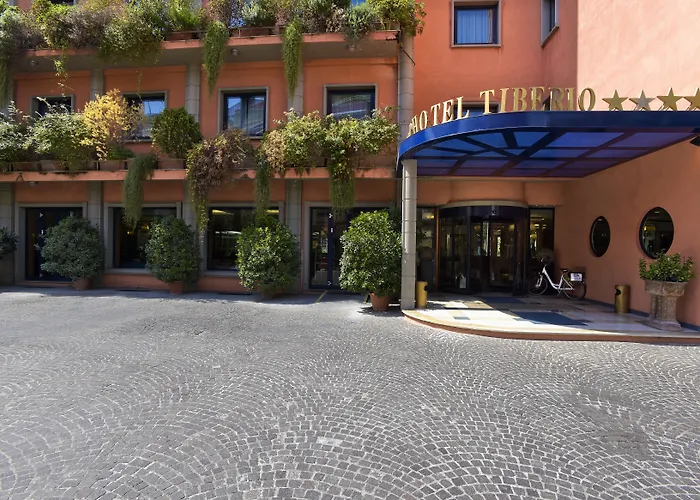 Grand Tiberio Hotel